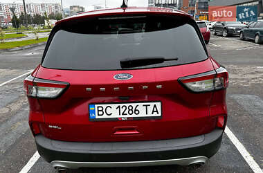 Внедорожник / Кроссовер Ford Escape 2022 в 