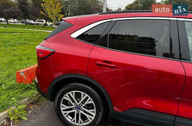 Внедорожник / Кроссовер Ford Escape 2022 в 