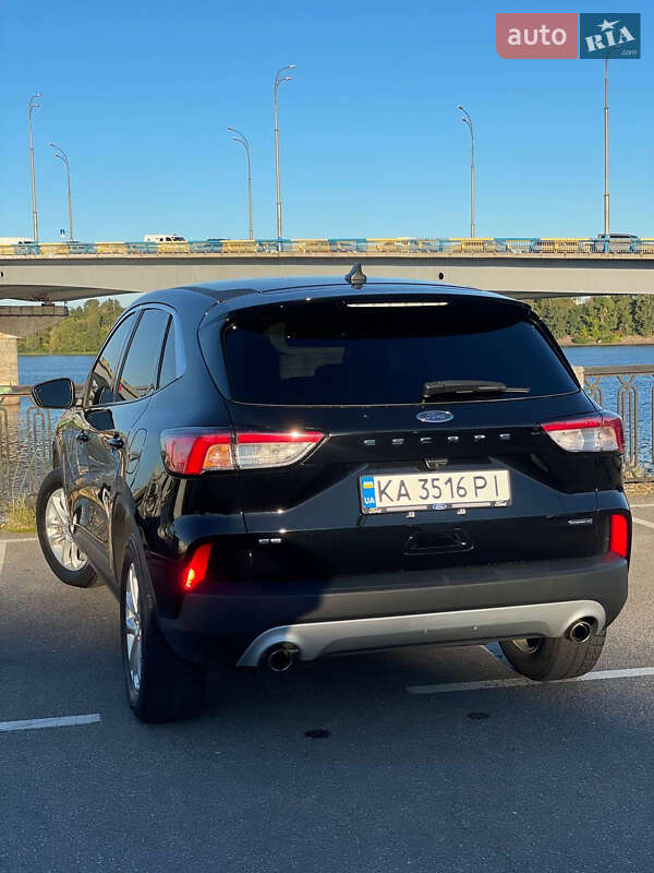 Внедорожник / Кроссовер Ford Escape 2022 в Киеве