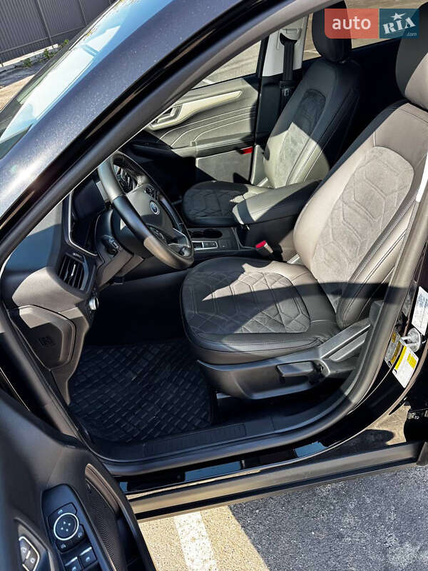 Внедорожник / Кроссовер Ford Escape 2022 в Киеве
