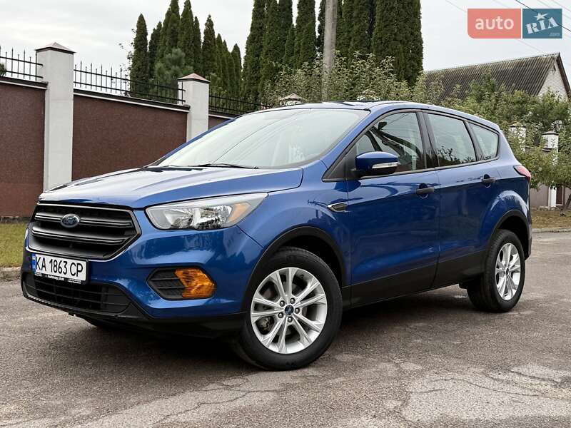 Внедорожник / Кроссовер Ford Escape 2019 в 