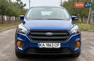 Внедорожник / Кроссовер Ford Escape 2019 в 