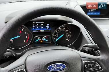 Внедорожник / Кроссовер Ford Escape 2019 в 