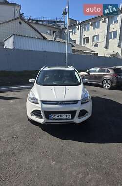 Позашляховик / Кросовер Ford Escape 2015 в Львові