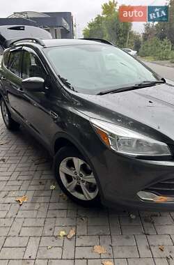 Внедорожник / Кроссовер Ford Escape 2016 в 