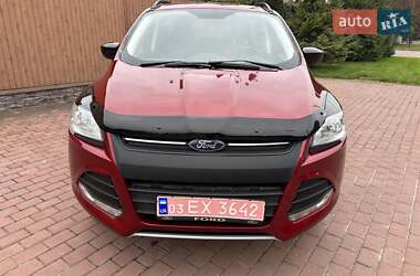 Внедорожник / Кроссовер Ford Escape 2015 в 
