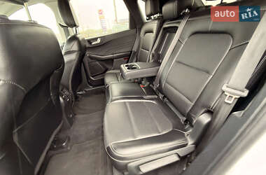 Внедорожник / Кроссовер Ford Escape 2022 в 