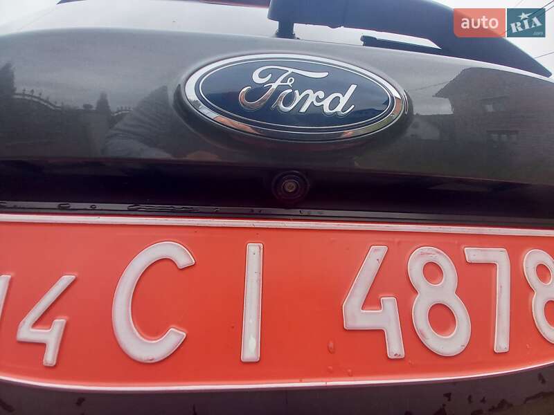 Позашляховик / Кросовер Ford Escape 2017 в Івано-Франківську
