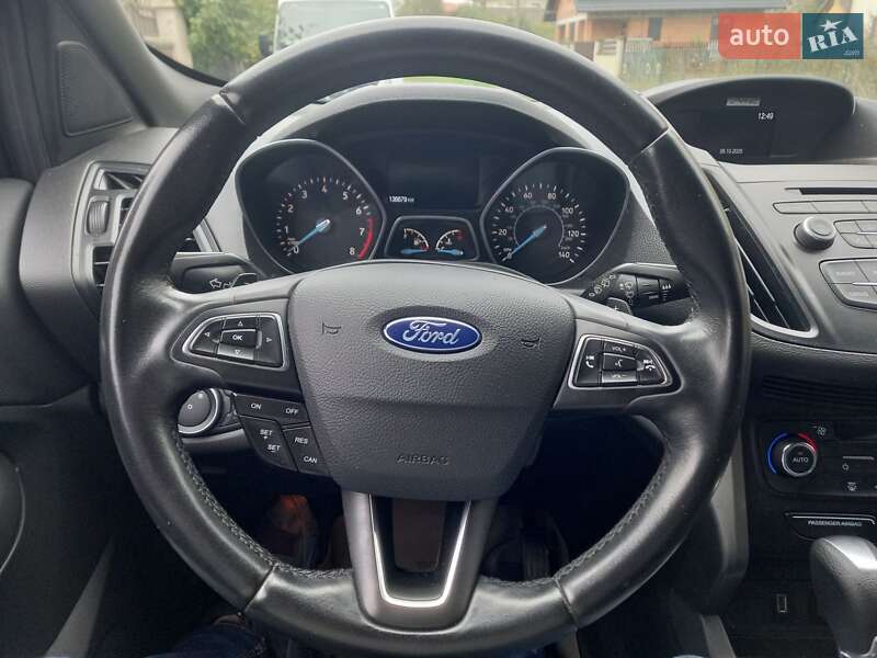 Позашляховик / Кросовер Ford Escape 2017 в Івано-Франківську
