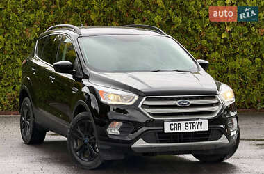 Позашляховик / Кросовер Ford Escape 2018 в Стрию