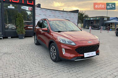 Внедорожник / Кроссовер Ford Escape 2019 в 