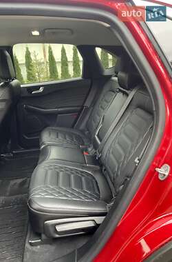 Внедорожник / Кроссовер Ford Escape 2023 в 