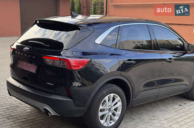 Внедорожник / Кроссовер Ford Escape 2021 в 