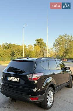 Внедорожник / Кроссовер Ford Escape 2016 в 