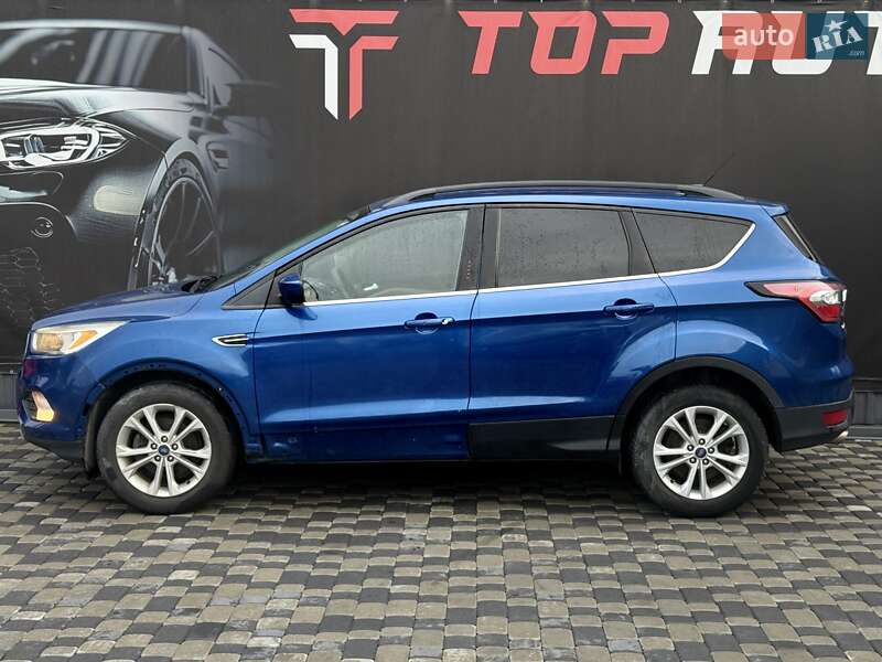 Внедорожник / Кроссовер Ford Escape 2018 в Львове