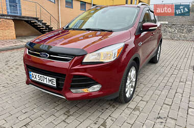 Внедорожник / Кроссовер Ford Escape 2014 в 