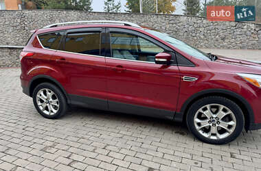Внедорожник / Кроссовер Ford Escape 2014 в 