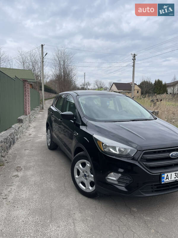 Внедорожник / Кроссовер Ford Escape 2017 в Киеве