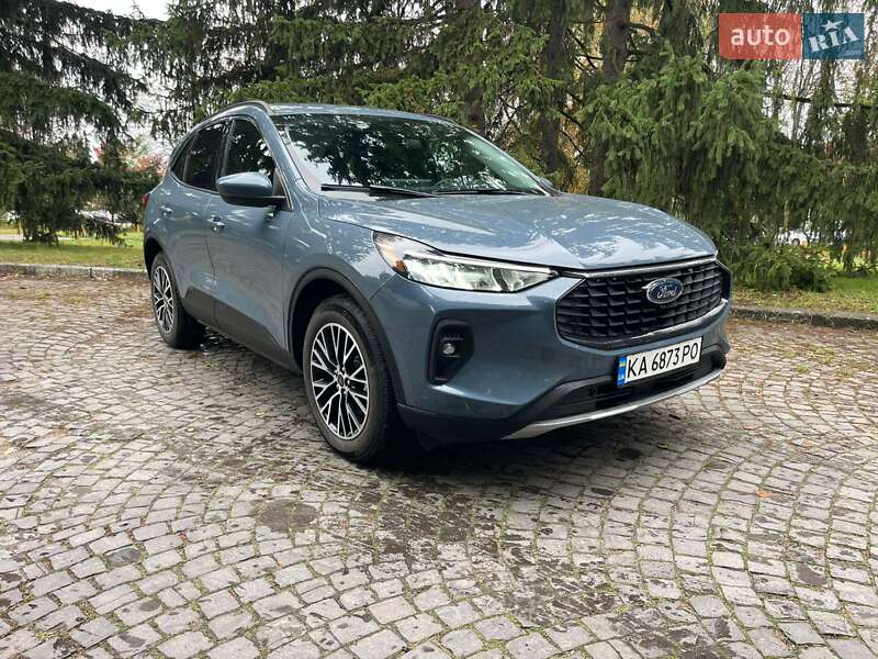 Внедорожник / Кроссовер Ford Escape 2023 в Киеве