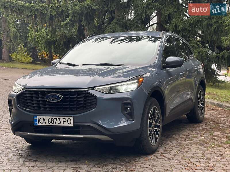 Внедорожник / Кроссовер Ford Escape 2023 в Киеве