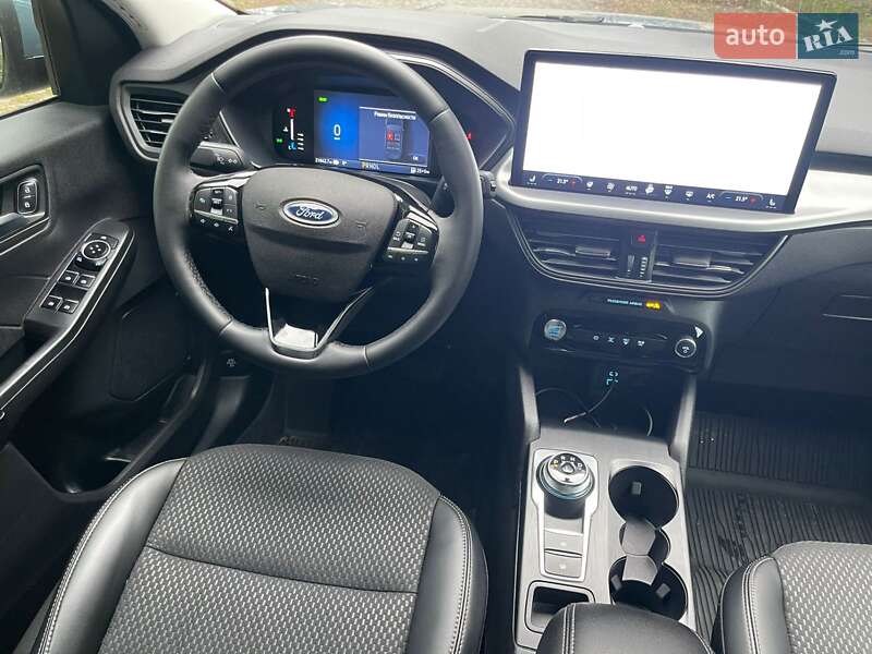 Внедорожник / Кроссовер Ford Escape 2023 в Киеве