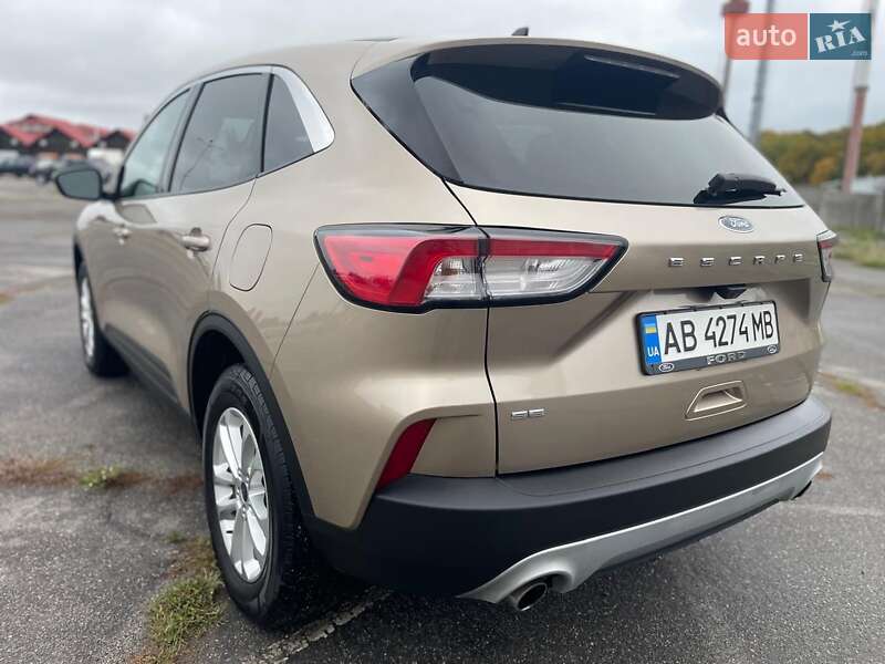 Позашляховик / Кросовер Ford Escape 2020 в Вінниці