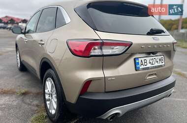 Внедорожник / Кроссовер Ford Escape 2020 в 