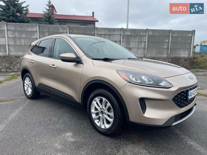 Позашляховик / Кросовер Ford Escape 2020 в Вінниці