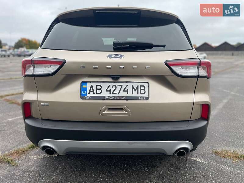 Позашляховик / Кросовер Ford Escape 2020 в Вінниці