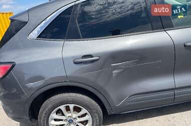 Внедорожник / Кроссовер Ford Escape 2021 в 