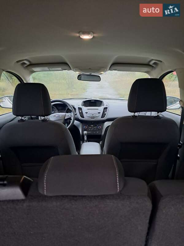 Внедорожник / Кроссовер Ford Escape 2017 в Сосновке