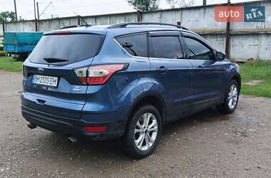 Внедорожник / Кроссовер Ford Escape 2017 в 