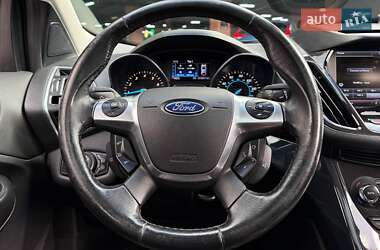 Внедорожник / Кроссовер Ford Escape 2013 в 