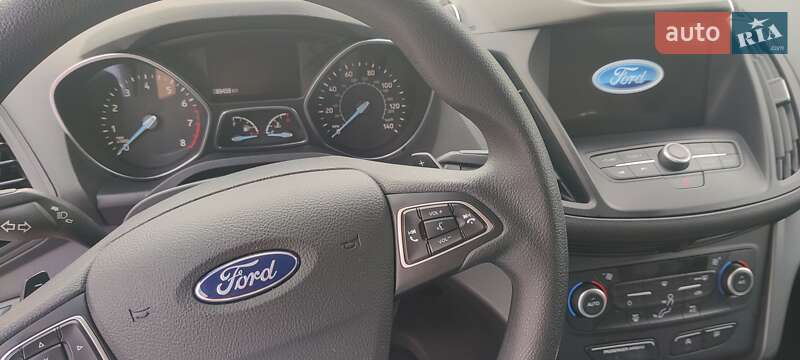 Позашляховик / Кросовер Ford Escape 2017 в Києві
