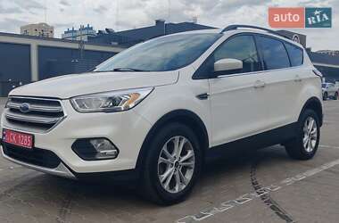 Внедорожник / Кроссовер Ford Escape 2017 в Киеве
