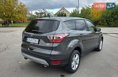 Внедорожник / Кроссовер Ford Escape 2016 в 