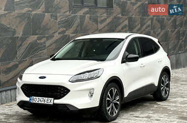 Позашляховик / Кросовер Ford Escape 2022 в 