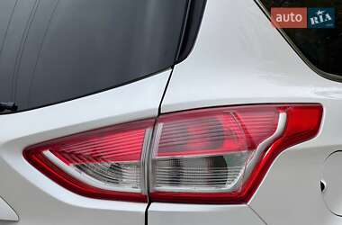 Внедорожник / Кроссовер Ford Escape 2014 в 