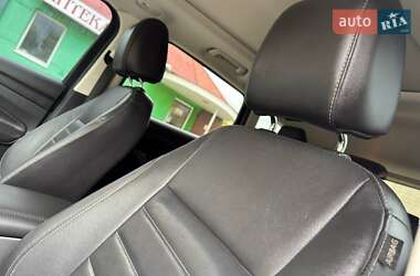 Внедорожник / Кроссовер Ford Escape 2014 в 