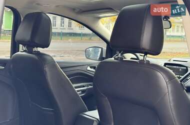 Внедорожник / Кроссовер Ford Escape 2014 в 