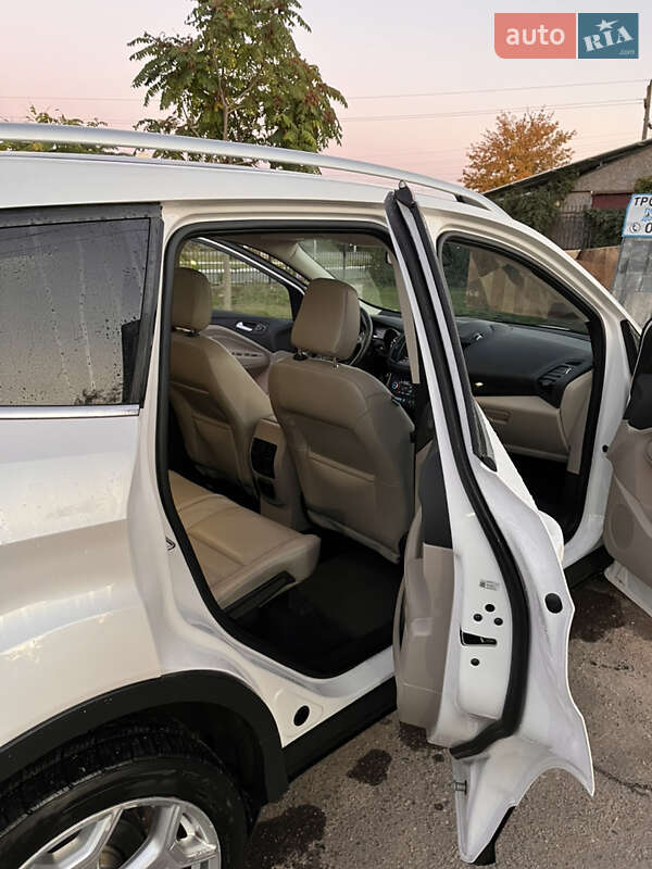 Внедорожник / Кроссовер Ford Escape 2018 в Килии фото 40 Внедорожник / Кроссовер Ford Escape 2018 в Килии