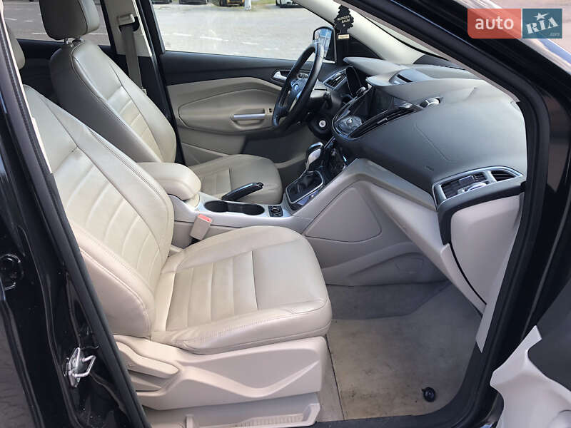 Внедорожник / Кроссовер Ford Escape 2013 в Черновцах