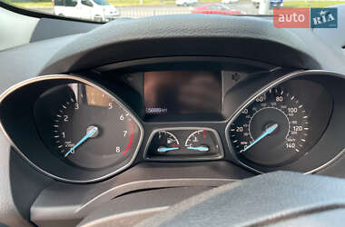 Внедорожник / Кроссовер Ford Escape 2019 в 