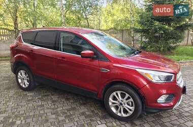 Позашляховик / Кросовер Ford Escape 2018 в 