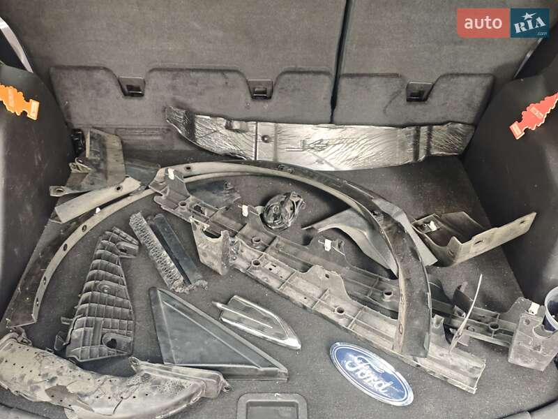 Внедорожник / Кроссовер Ford Escape 2018 в Ивано-Франковске