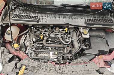 Позашляховик / Кросовер Ford Escape 2018 в 