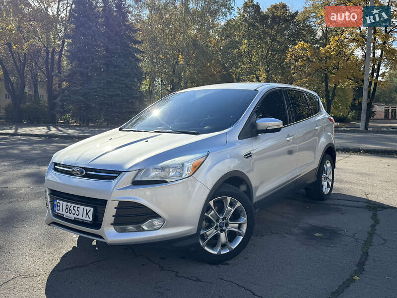 Внедорожник / Кроссовер Ford Escape 2012 в 