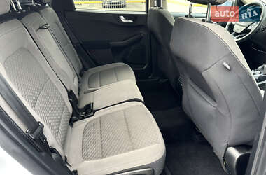 Внедорожник / Кроссовер Ford Escape 2019 в 