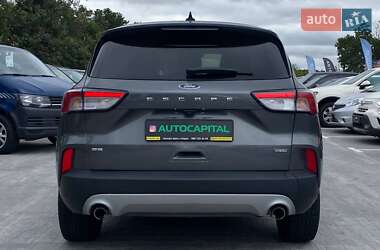 Позашляховик / Кросовер Ford Escape 2022 в 