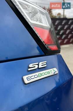 Позашляховик / Кросовер Ford Escape 2017 в 